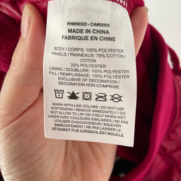 NWT Nike Raspberry Magenta Quilted Nylon Drawstring Joggers Style CJ6256-620 - Picture 9 of 16